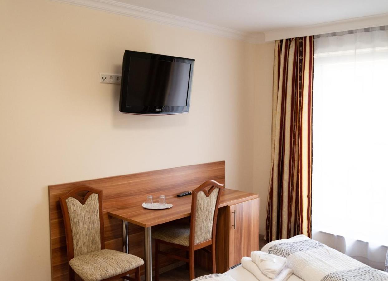 Hotel Kennedy Nuremberg Bagian luar foto
