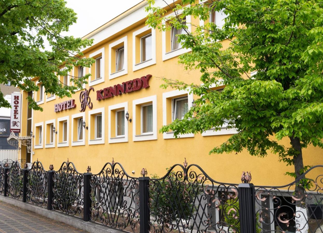 Hotel Kennedy Nuremberg Bagian luar foto